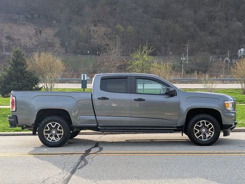 Used 2022 GMC Canyon AT4 image 7