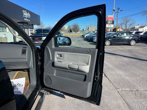 Used 2006 Dodge Dakota SLT image 13