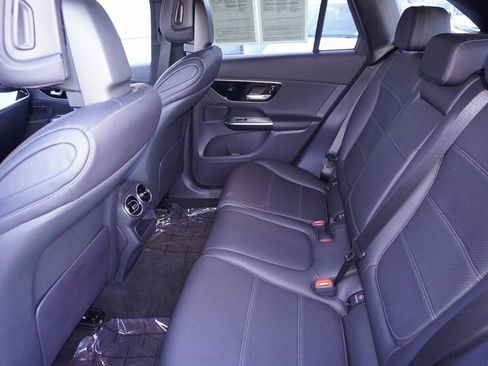 Used 2024 Mercedes-Benz GLC 300 GLC 300 image 11