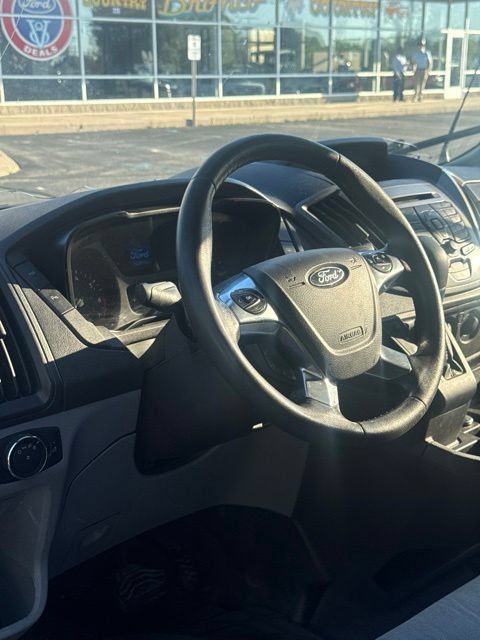 Used 2016 Ford Transit 150 XLT RWD image 5