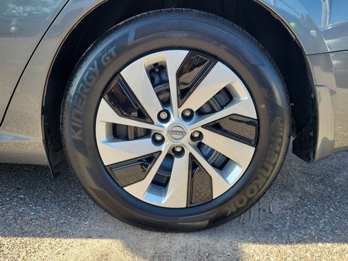 Certified 2025 Nissan Altima 2.5 S image 7