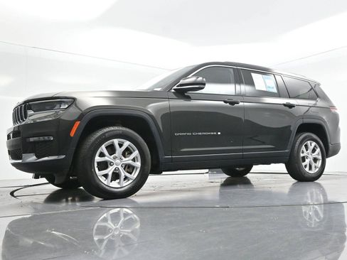 Used 2023 Jeep Grand Cherokee L Limited AWD/4WD image 55