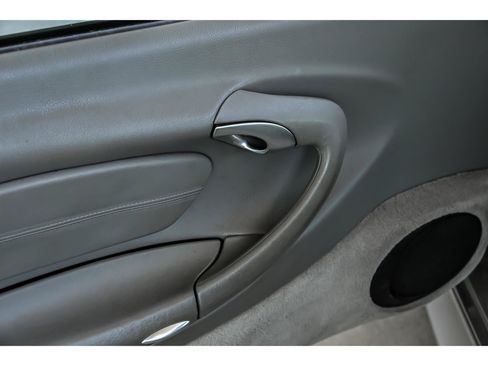 Used 2002 Porsche 911 Cabriolet image 10