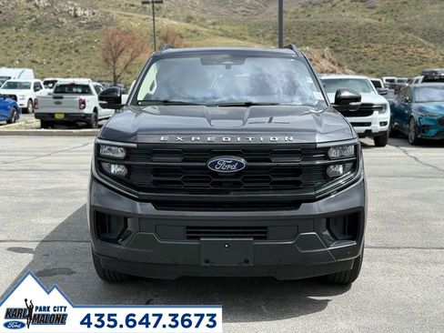 Used 2025 Ford Expedition Max Active AWD/4WD image 8