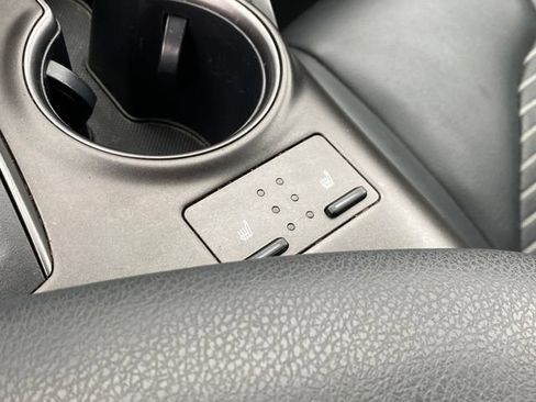 Used 2023 Toyota Camry SE FWD image 12