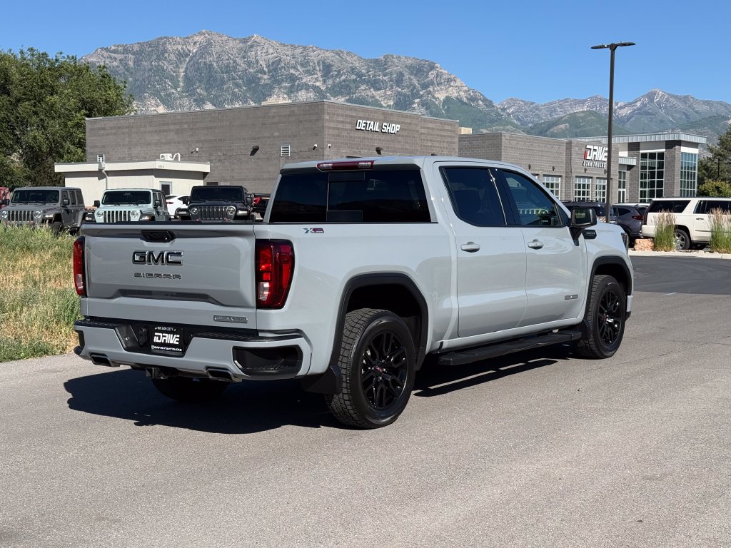 Used 2024 GMC Sierra 1500 Elevation w/ Preferred Package AWD/4WD image 8