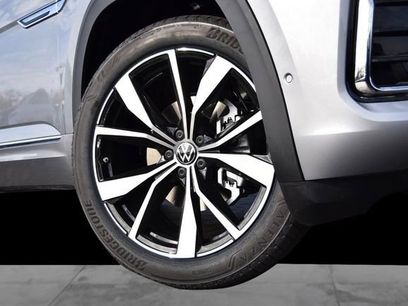 New 2026 Volkswagen Atlas Cross Sport SEL Premium R-Line