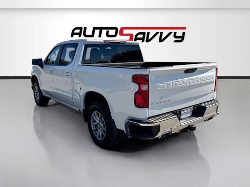 Used 2022 Chevrolet Silverado 1500 LT AWD/4WD image 5