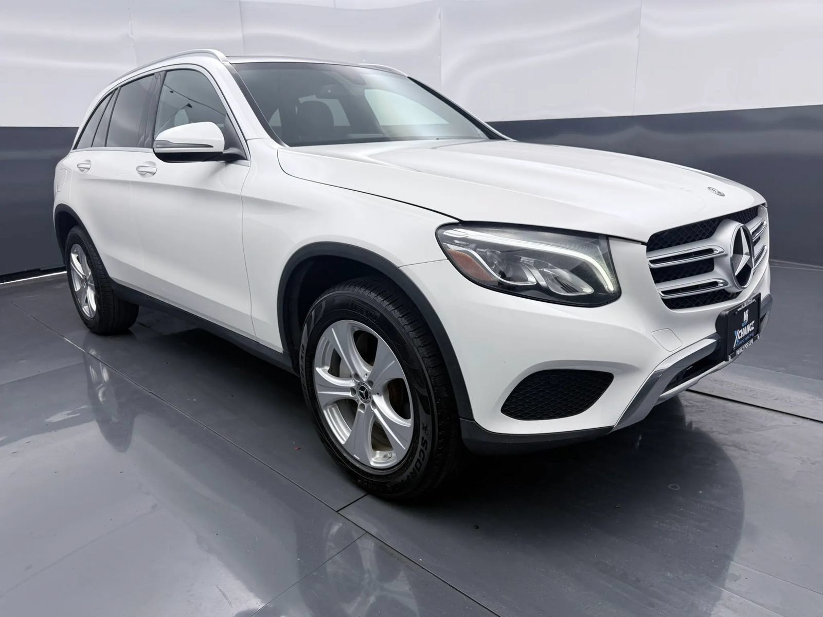 Used 2018 Mercedes-Benz GLC 300 4MATIC image 1