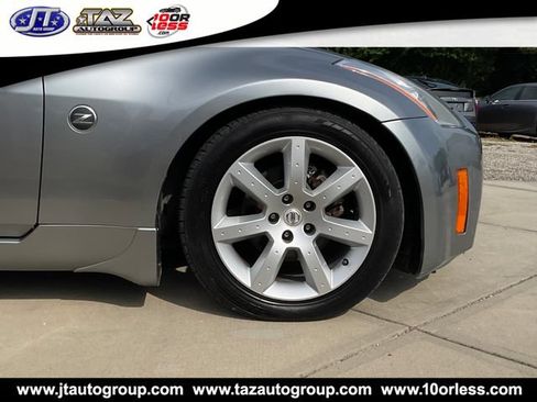 Used 2004 Nissan 350Z Enthusiast w/ Side Airbags Pkg RWD image 9