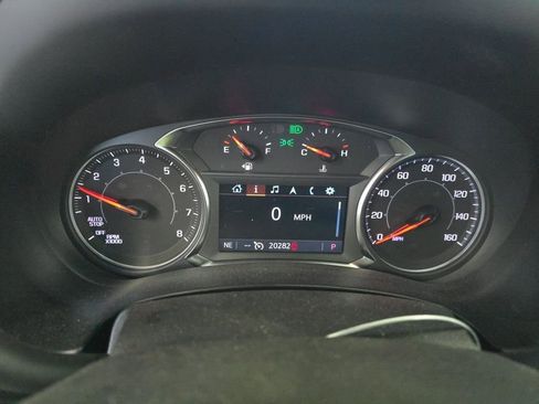 Used 2024 GMC Terrain SLT image 7