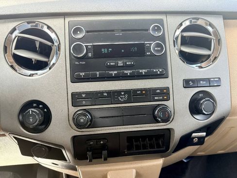 Used 2016 Ford F250 XLT w/ XLT Value Package AWD/4WD image 29