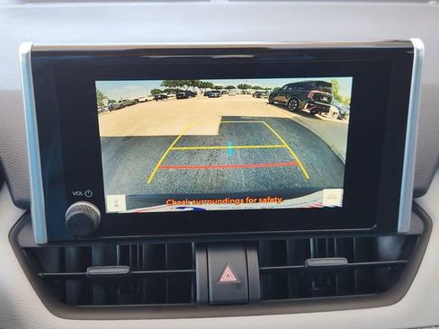 Used 2025 Toyota RAV4 XLE w/ Convenience Package image 13