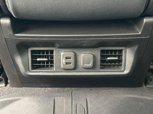 Used 2019 Chevrolet Silverado 1500 RST image 17