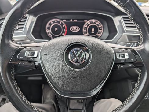 Used 2019 Volkswagen Tiguan SEL Premium AWD/4WD image 25