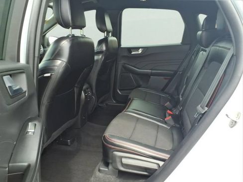 Used 2025 Ford Escape ST-Line w/ Tech Pack #1 AWD/4WD image 9