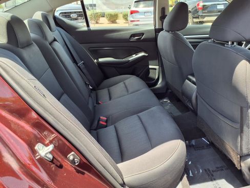 Used 2023 Nissan Altima 2.5 SV image 15