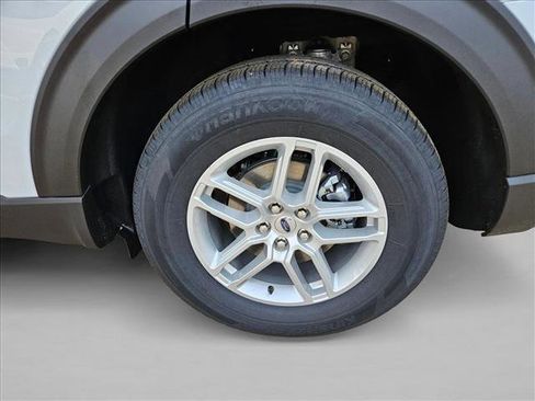 New 2026 Ford Explorer Active image 10