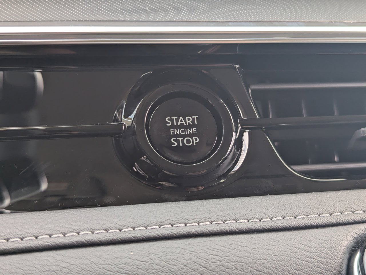 New 2027 INFINITI QX80 Luxe RWD image 23