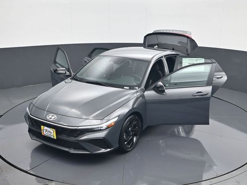 New 2026 Hyundai Elantra Sport w/ Cargo Package image 30