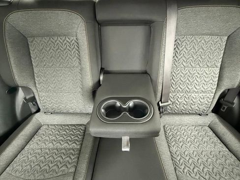 Used 2024 Chevrolet Equinox LT AWD/4WD image 17