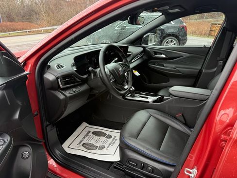 Used 2024 Buick Envista Sport Touring w/ Convenience I Package image 17