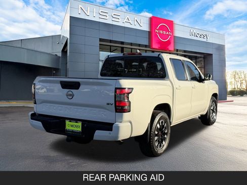 Used 2022 Nissan Frontier SV image 6
