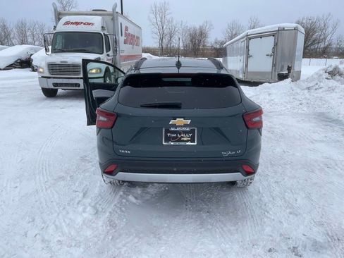New 2026 Chevrolet Trax LT w/ LT Convenience Package image 6