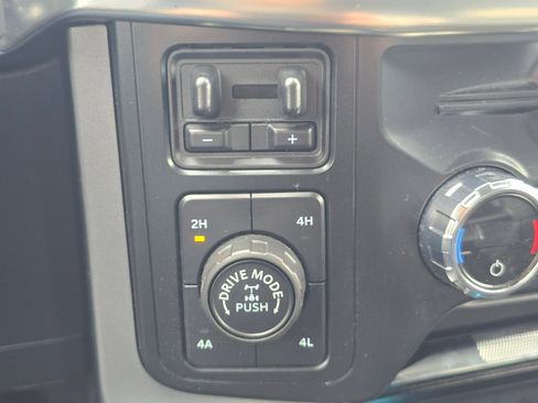 Used 2021 Ford F150 Lariat AWD/4WD image 30