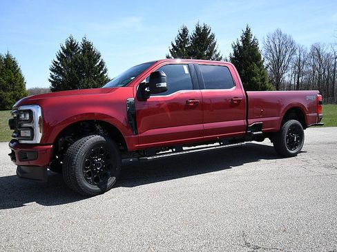 New 2025 Ford F350 Lariat w/ Lariat Ultimate Package image 3