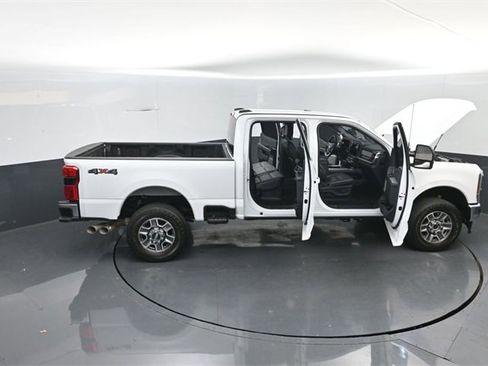 Certified 2025 Ford F350 Lariat image 35