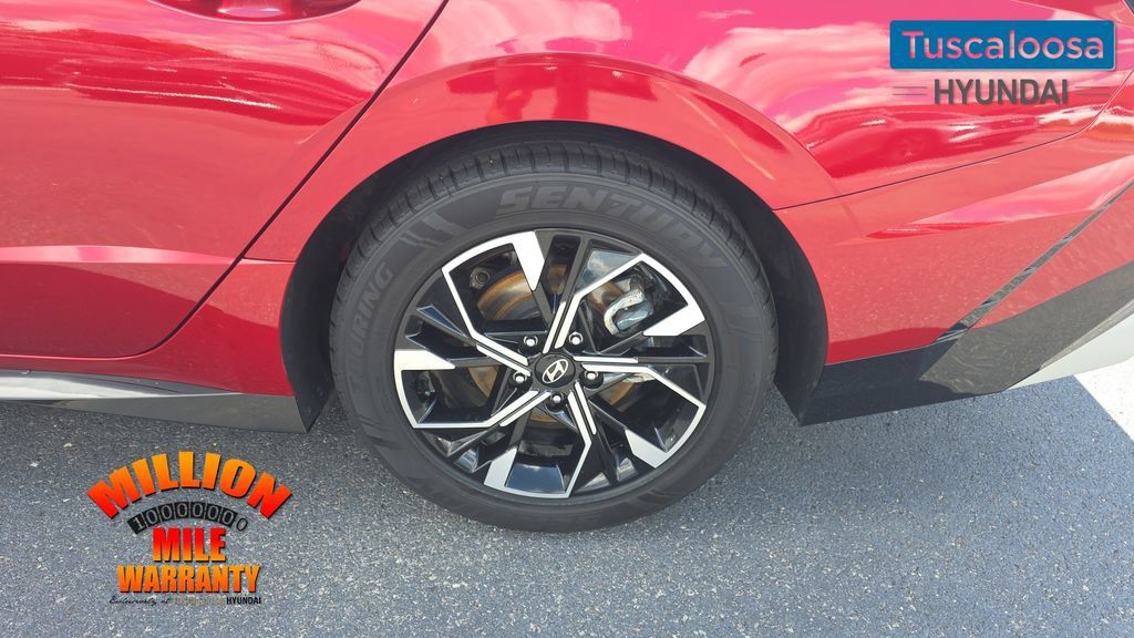 Used 2025 Hyundai Sonata SEL FWD image 11