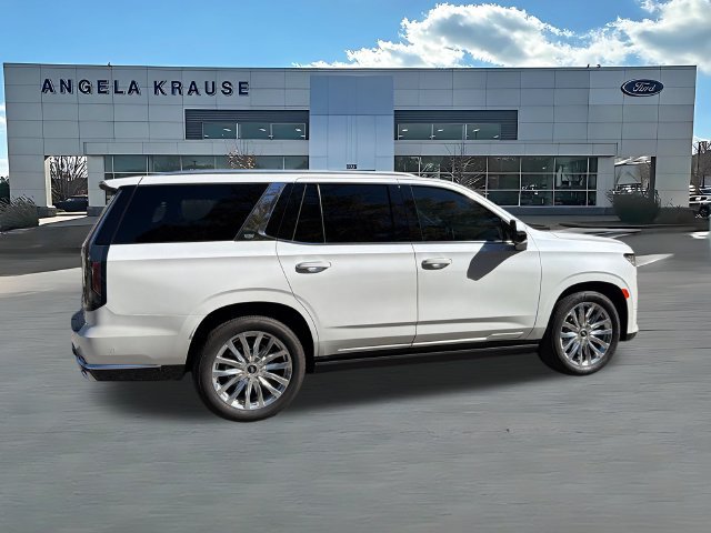 Used 2024 Cadillac Escalade Premium Luxury w/ Performance Package AWD/4WD image 10