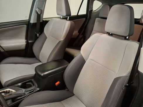 Used 2015 Toyota RAV4 XLE image 16