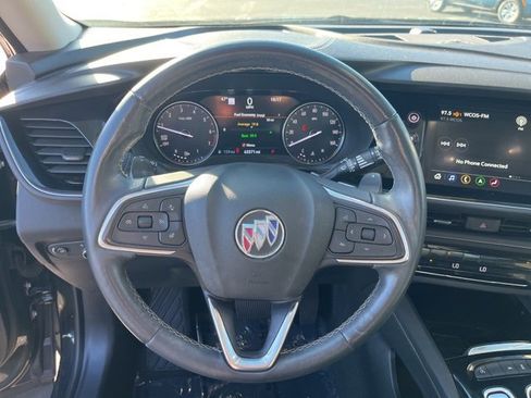 Used 2022 Buick Envision Avenir w/ Technology Package II image 18