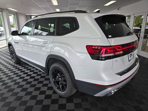 New 2026 Volkswagen Atlas Peak Edition AWD/4WD image 5