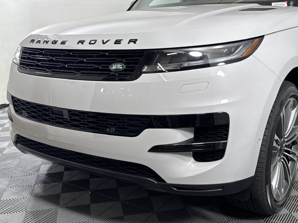 New 2027 Land Rover Range Rover Sport SE AWD/4WD image 11