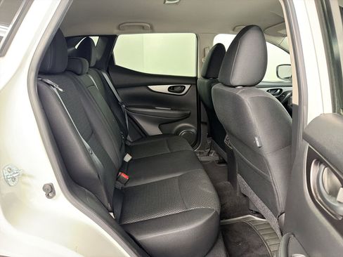 Used 2017 Nissan Rogue Sport S w/ S Appearance Package FWD image 28