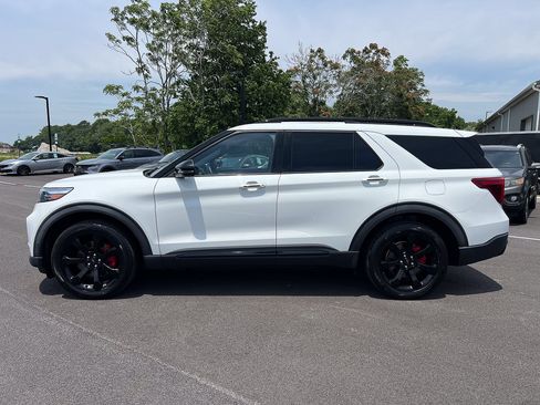 Used 2020 Ford Explorer ST w/ ST Street Pack AWD/4WD image 2