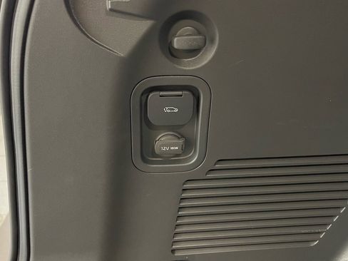 Used 2024 Kia EV9 Light Long Range image 38