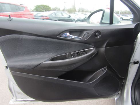 Used 2016 Chevrolet Cruze LT w/ LT Convenience Package image 9