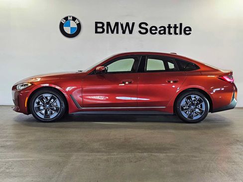 Certified 2023 BMW i4 eDrive35 RWD image 3