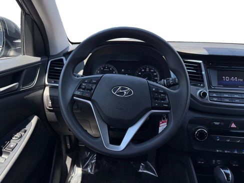 Used 2017 Hyundai Tucson SE w/ SE Popular Package 02 FWD image 12
