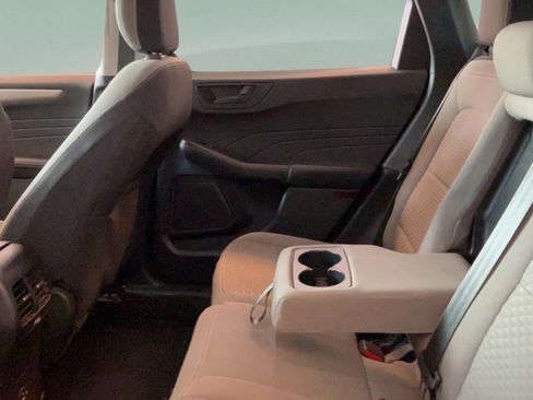 Used 2022 Ford Escape SE w/ SE Sport Appearance Package FWD image 23