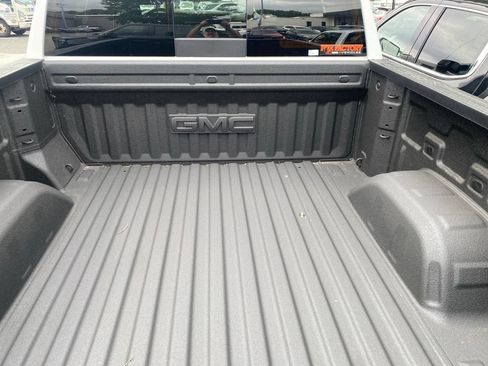 New 2026 GMC Sierra 1500 AT4 w/ AT4 Premium Package AWD/4WD image 41