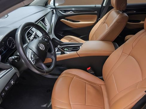 Used 2019 Buick Enclave Essence FWD image 9