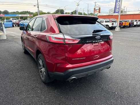 Used 2024 Ford Edge Titanium AWD/4WD image 3