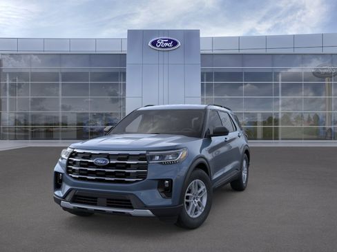 New 2026 Ford Explorer Active w/ Active Comfort Package RWD image 2