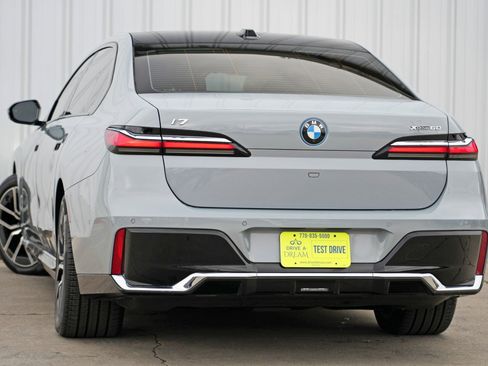 Used 2023 BMW i7 xDrive60 w/ Executive Package 2 image 6