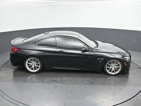 Used 2018 BMW M4 Coupe RWD image 35